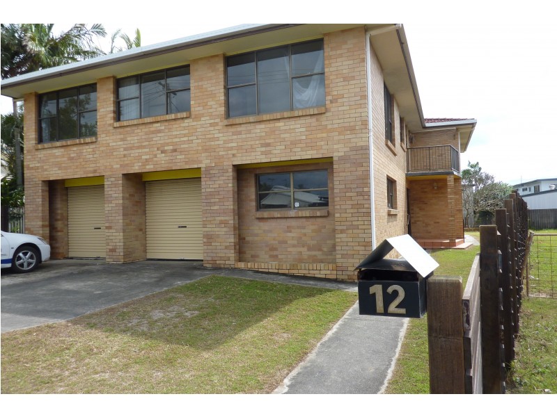 12 Oomoo Street, Buddina QLD 4575