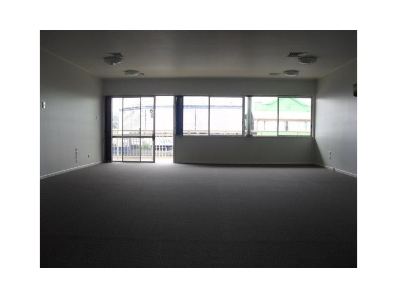 14 Howard Street, Nambour QLD 4560