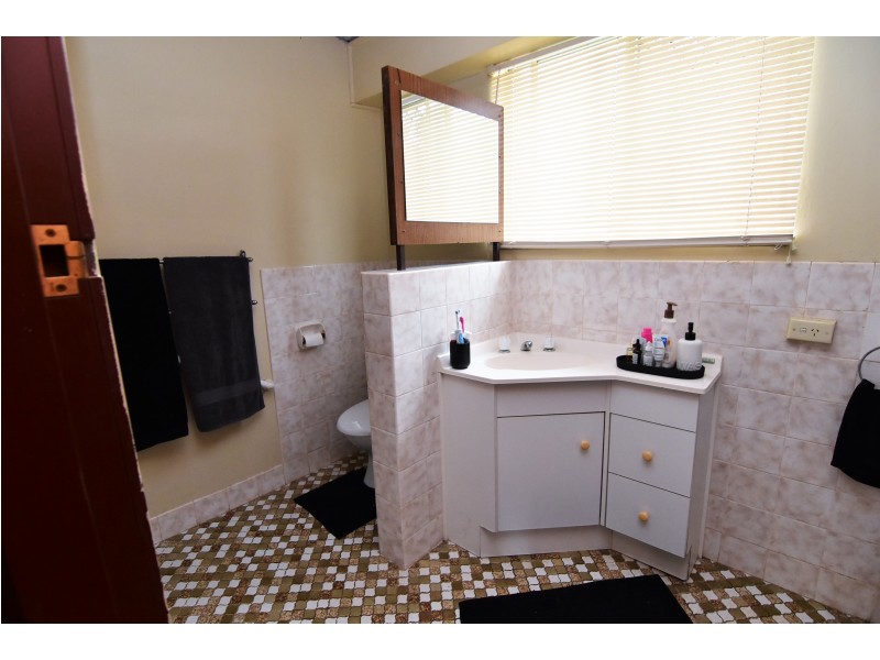 3/2 Allamanda Avenue, Buderim QLD 4556