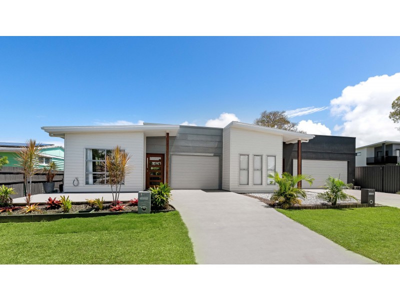 7 Ridge Road, Maroochydore QLD 4558