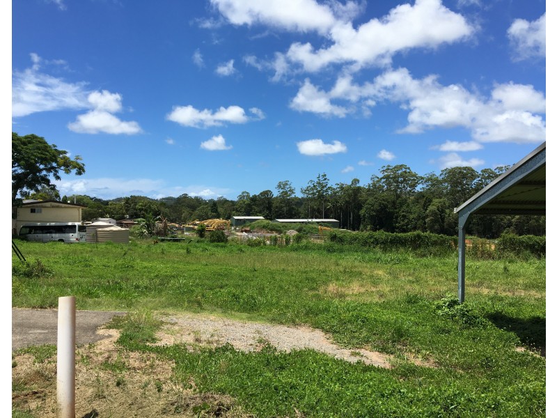 4 Sandalwood Lane, Forest Glen QLD 4556