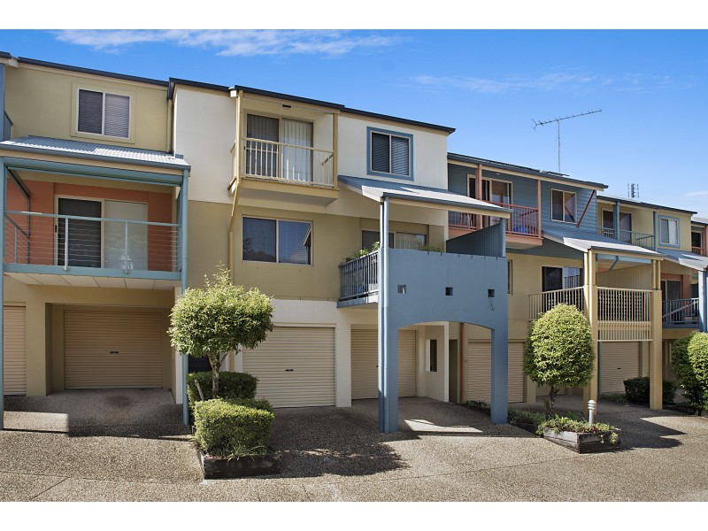 116/1 Poinsettia Court, Mooloolaba QLD 4557