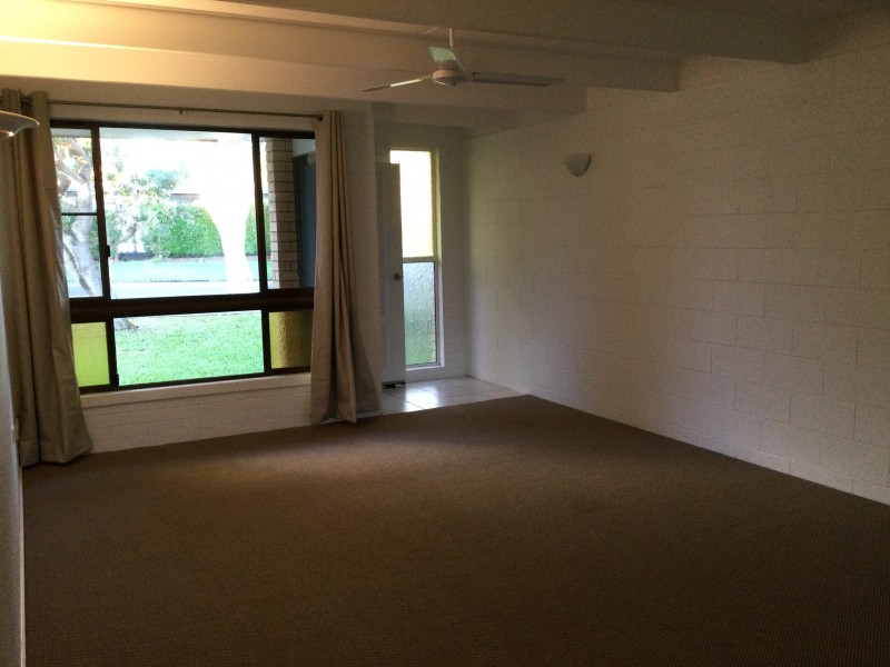 30 Parkway Drive, Mooloolaba QLD 4557