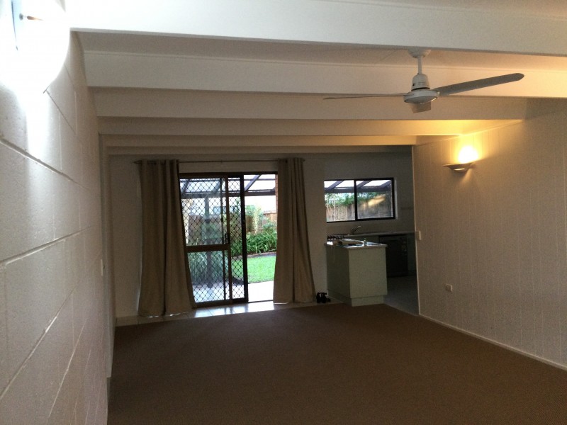 30 Parkway Drive, Mooloolaba QLD 4557