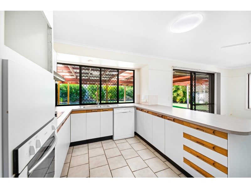 63 Brentwood Avenue, Mooloolaba QLD 4557