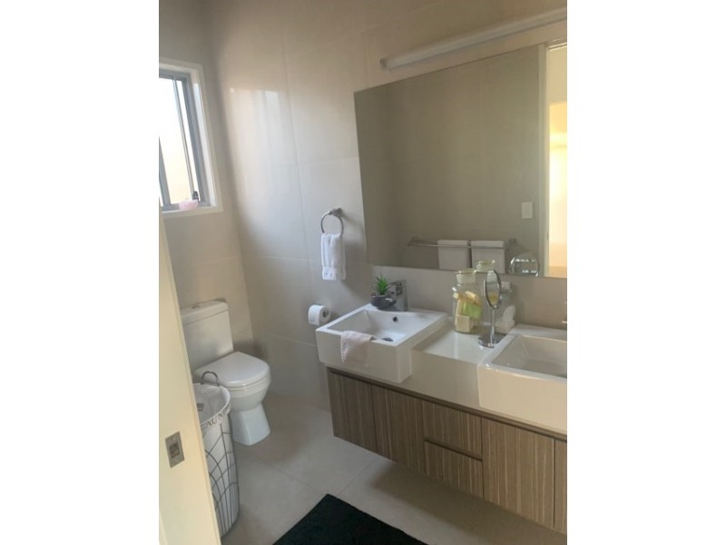 12 Machans Lane, Maroochydore QLD 4558