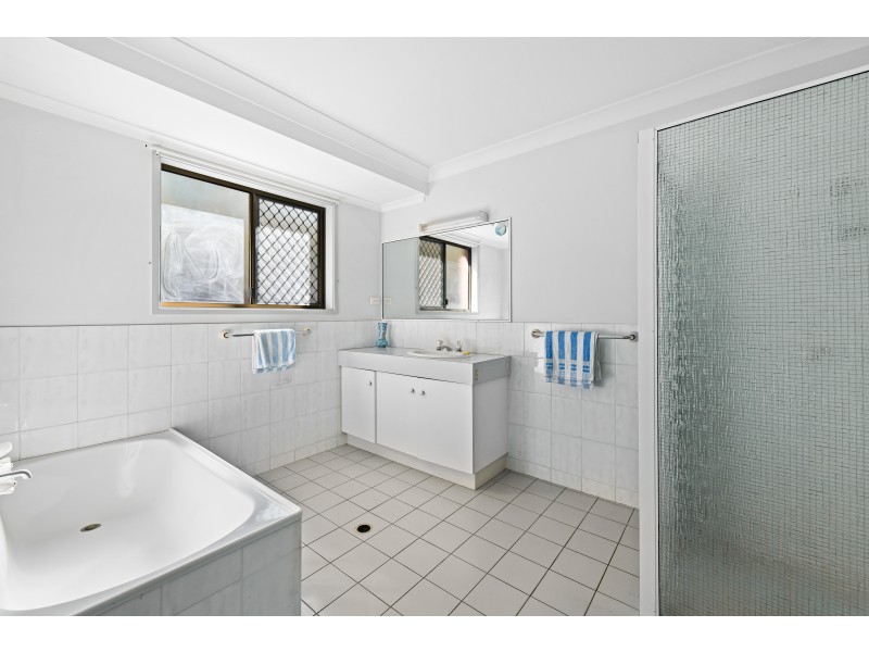 69 Poinsettia Avenue, Mooloolaba QLD 4557
