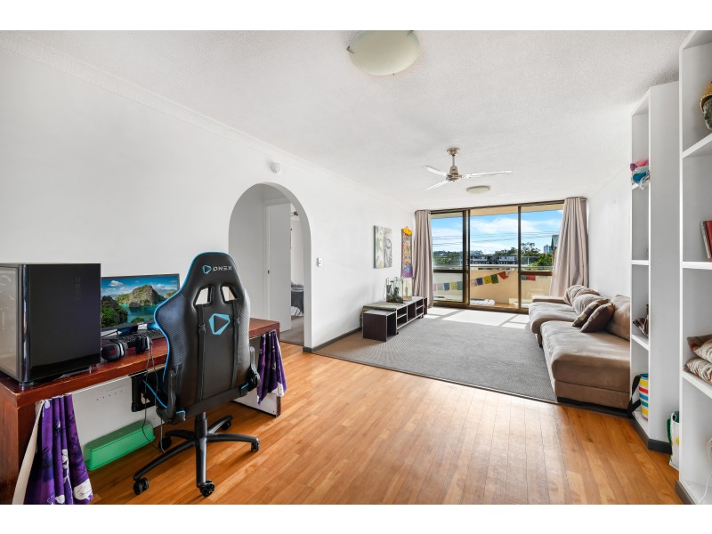 6/4 Corowa Court, Mooloolaba QLD 4557