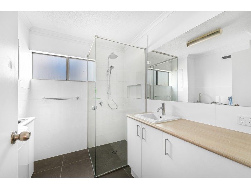 6/4 Corowa Court, Mooloolaba QLD 4557