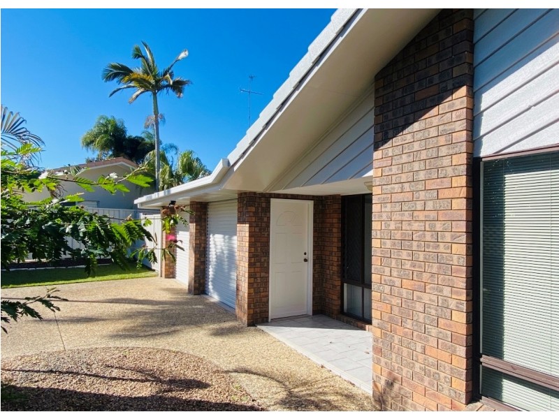 63 Brentwood Avenue, Mooloolaba QLD 4557