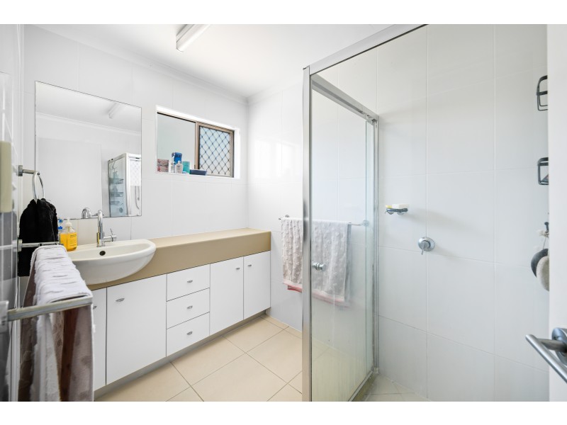 39 Broadwater Avenue, Maroochydore QLD 4558