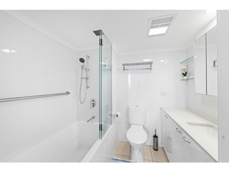 76/150 Duporth Avenue, Maroochydore QLD 4558