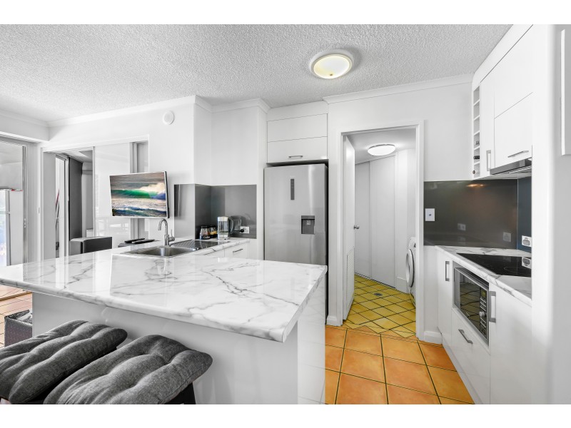 240/180 Alexandra Parade, Alexandra Headland QLD 4572