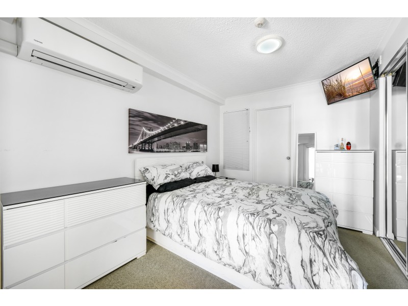 240/180 Alexandra Parade, Alexandra Headland QLD 4572