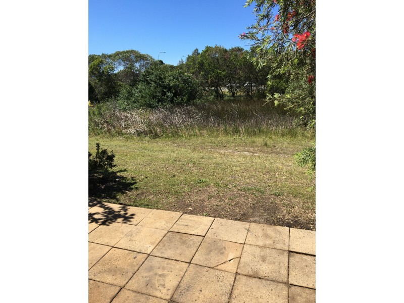 4/41 Premier Circuit, Warana QLD 4575