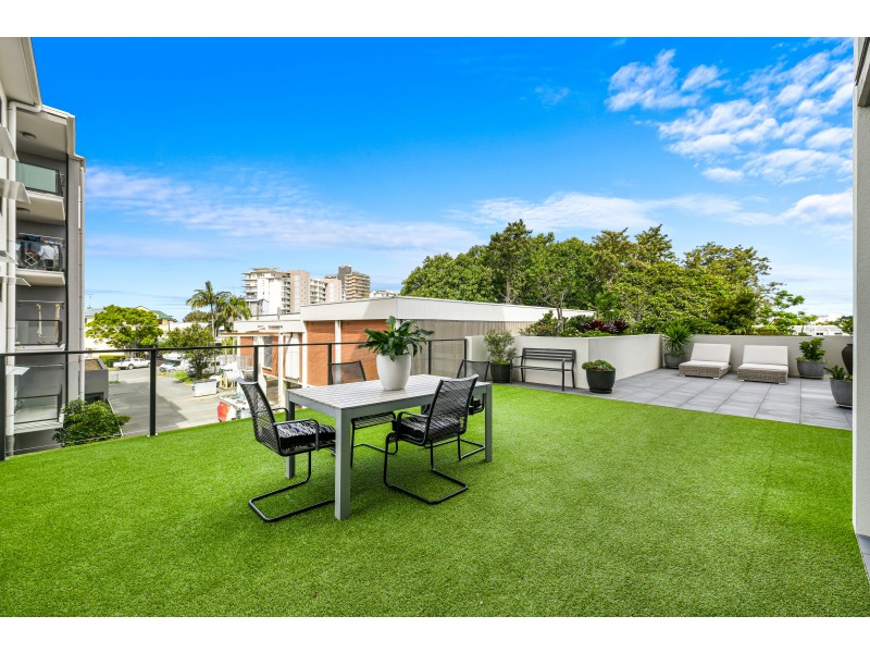 9/20 Beach Road, Maroochydore QLD 4558