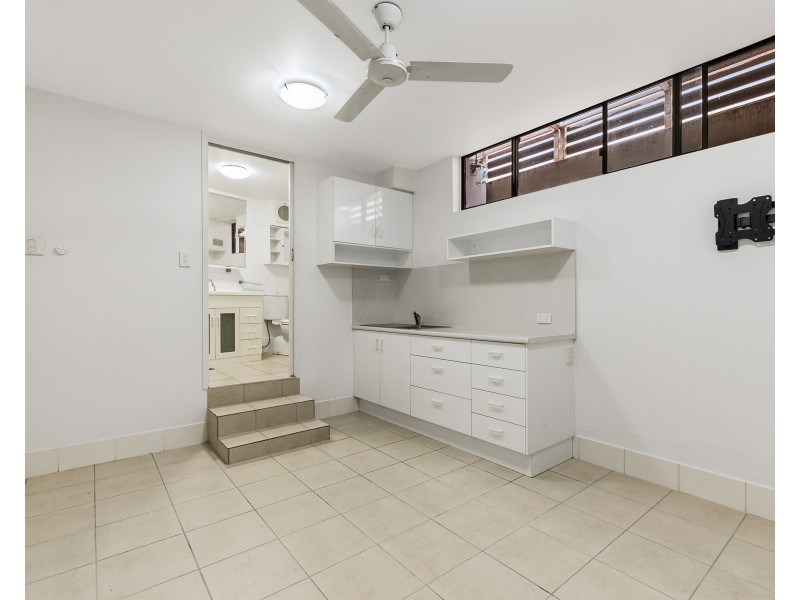 1/244 ‘Seaview on Alex’ Alexandra Parade, Alexandra Headland QLD 4572