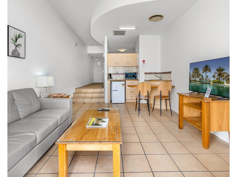 4/188-192 Alexandra Parade, Alexandra Headland QLD 4572