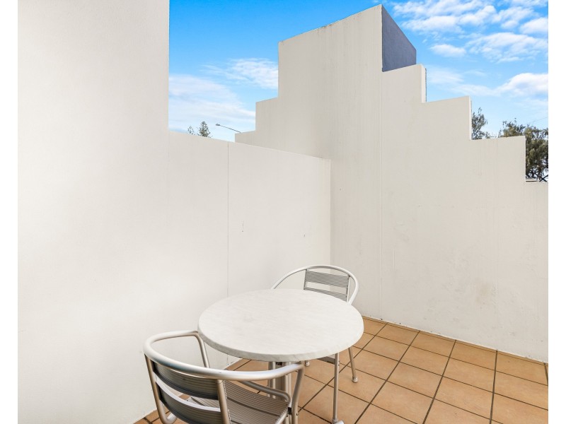 4/188-192 Alexandra Parade, Alexandra Headland QLD 4572