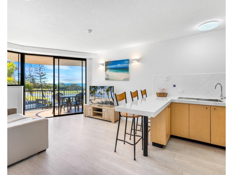 13/136 Alexandra Parade, Alexandra Headland QLD 4572