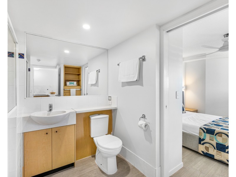 13/136 Alexandra Parade, Alexandra Headland QLD 4572