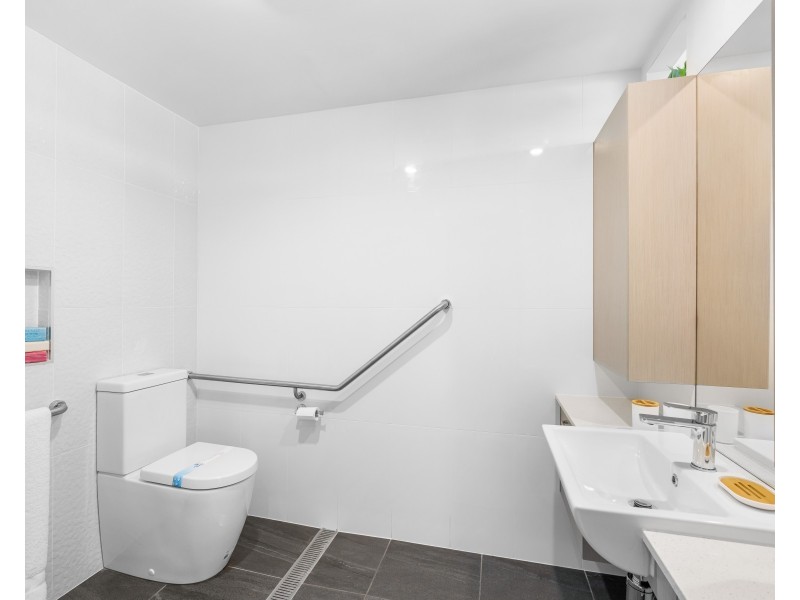 2/84-86 Duporth Avenue, Maroochydore QLD 4558
