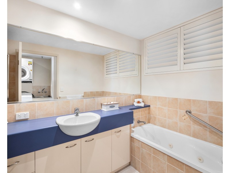 2/84-86 Duporth Avenue, Maroochydore QLD 4558