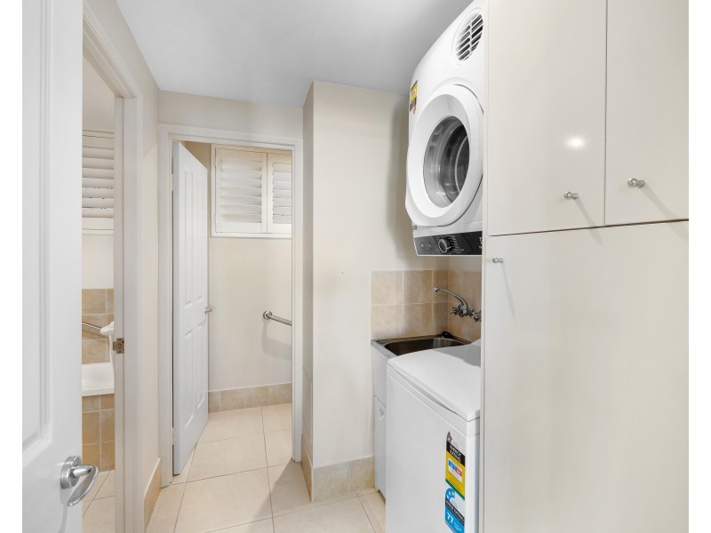 2/84-86 Duporth Avenue, Maroochydore QLD 4558