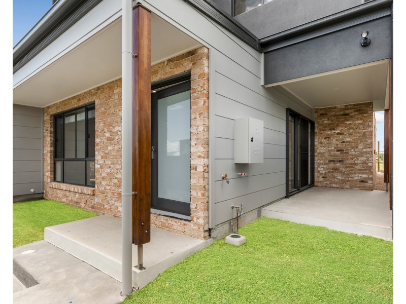 8 Jubilant Way, Palmview QLD 4553