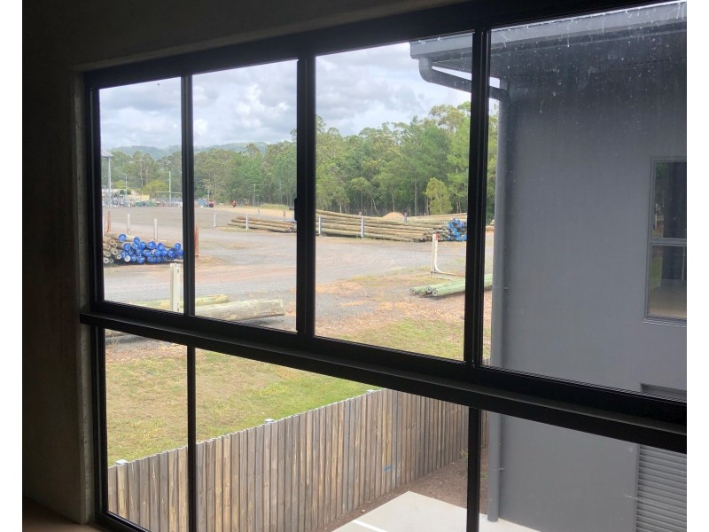 4/6 Lenco Drive, Landsborough QLD 4550