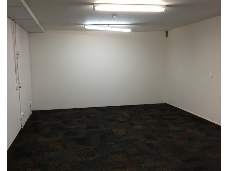 3/2 Dual Avenue, Warana QLD 4575