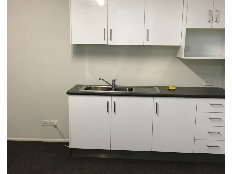 3/2 Dual Avenue, Warana QLD 4575