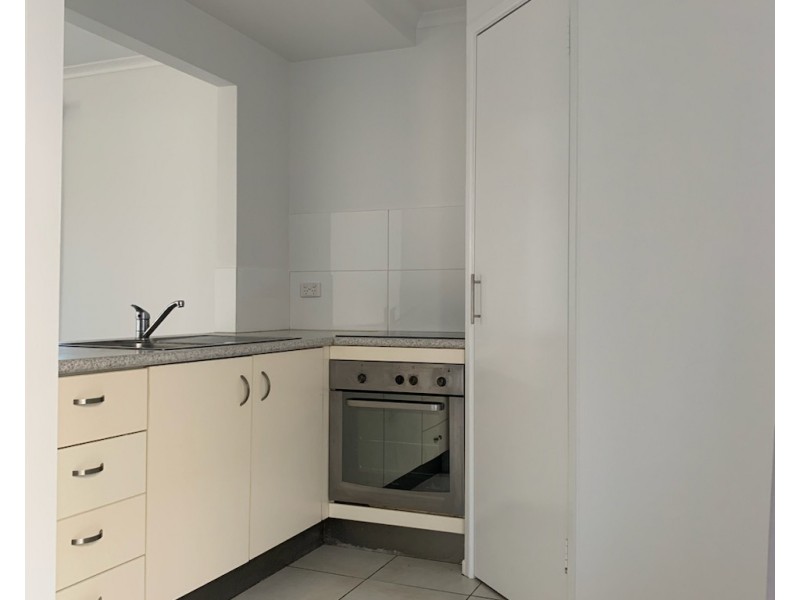 2/1 Kowonga Street, Pacific Paradise QLD 4564