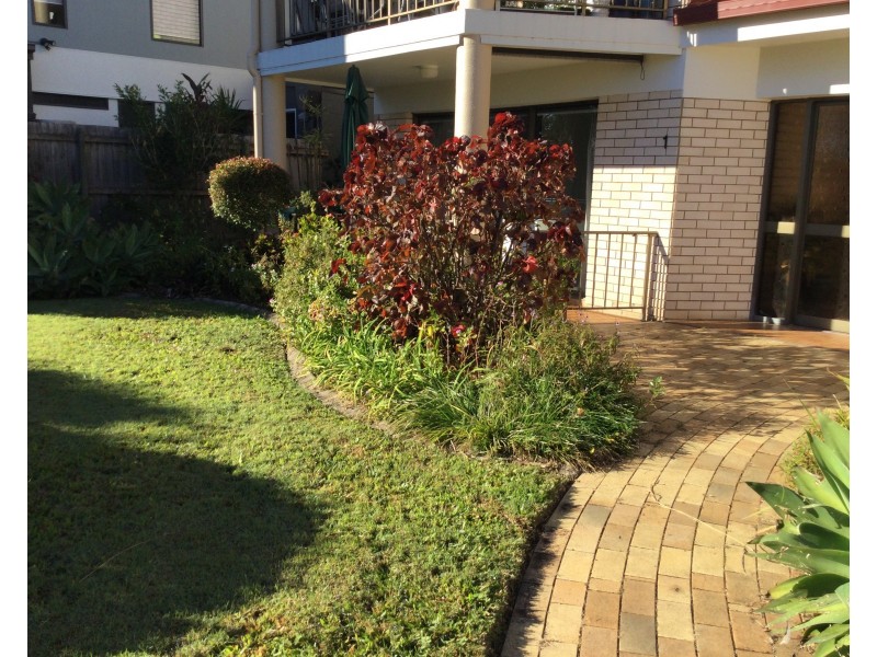 1/45 Bradman Ave, Maroochydore QLD 4558