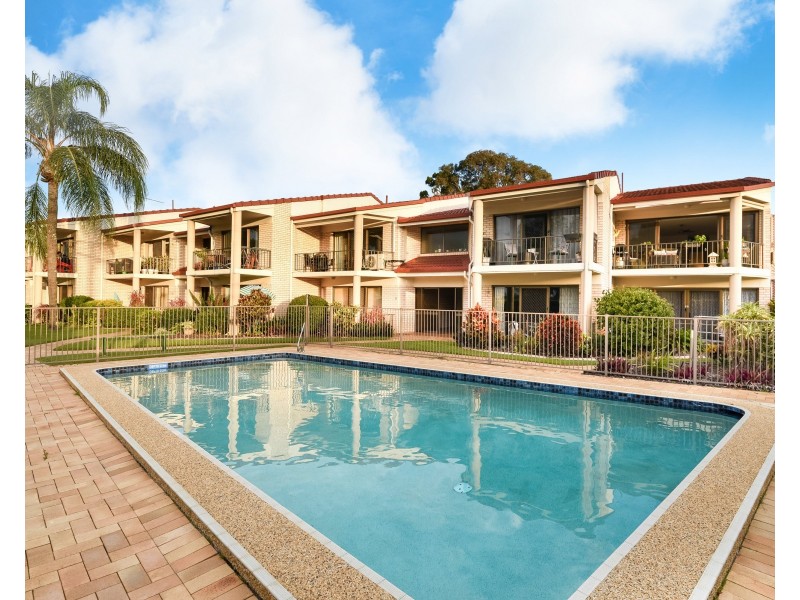 1/45 Bradman Ave, Maroochydore QLD 4558