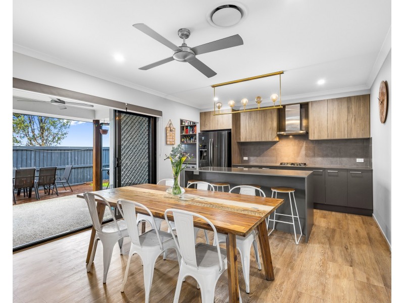 16 Sienna Crescent, Palmview QLD 4553