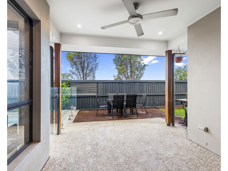 16 Sienna Crescent, Palmview QLD 4553