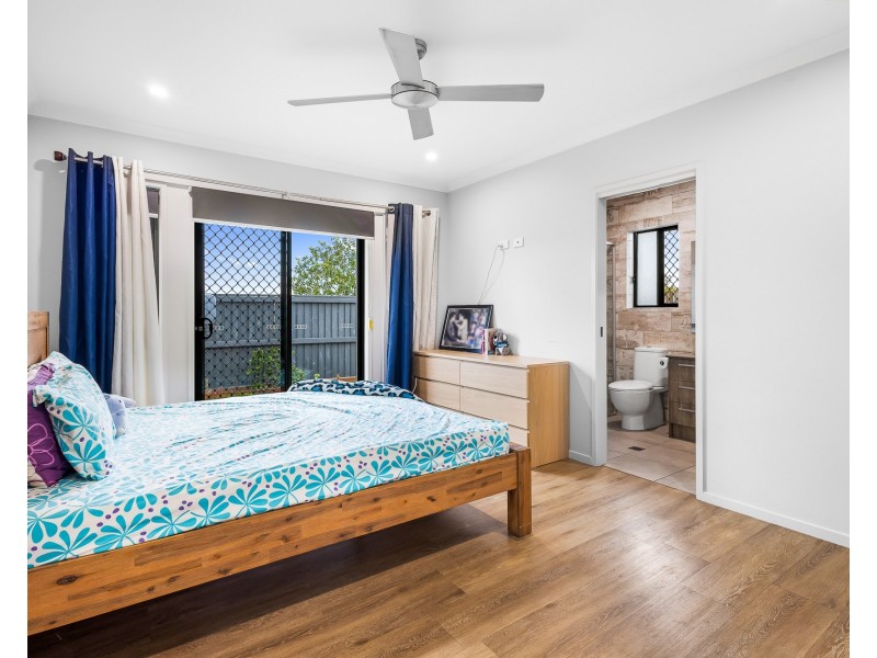 16 Sienna Crescent, Palmview QLD 4553