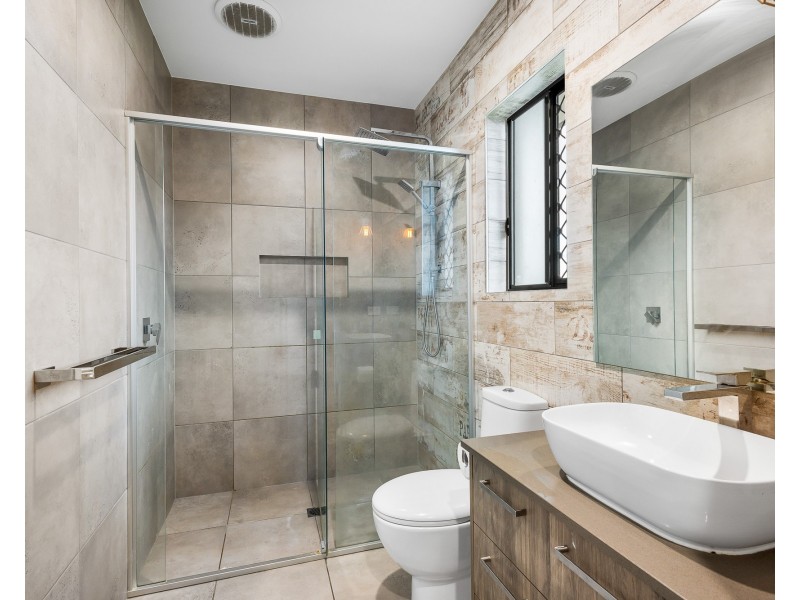 16 Sienna Crescent, Palmview QLD 4553