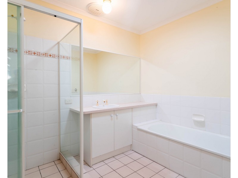 2/4 Kirsten Court, Maroochydore QLD 4558