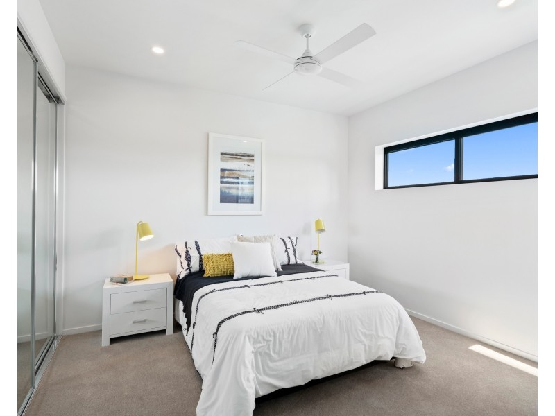 1501/2 Bright Place, Birtinya QLD 4575