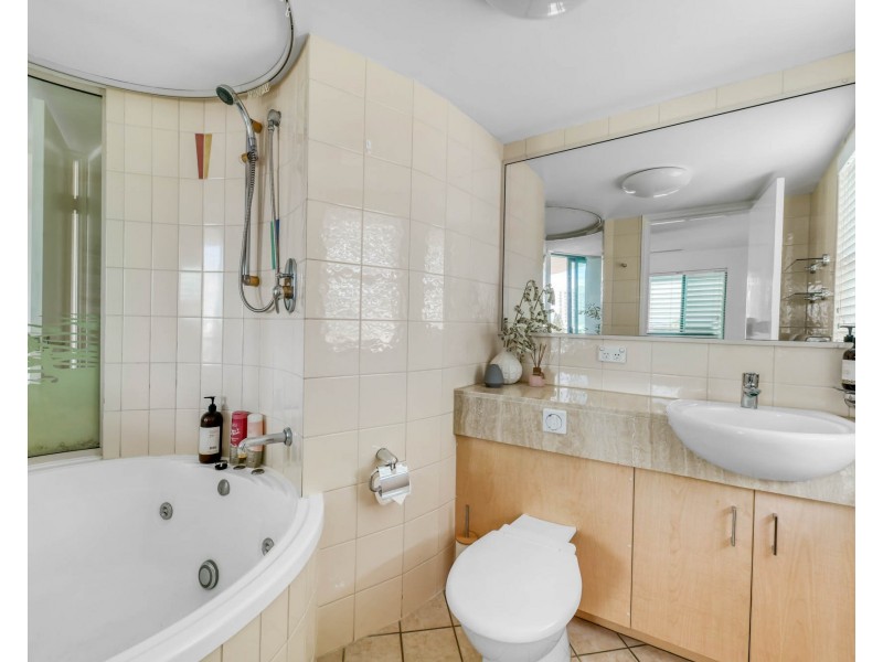 70/188-192 Alexandra Parade, Alexandra Headland QLD 4572