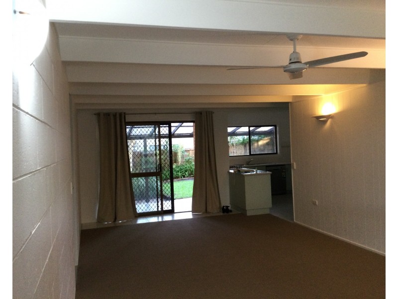 30 Parkway Drive, Mooloolaba QLD 4557