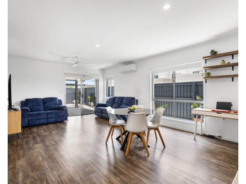 45 Roseleaf Cresent, Palmview QLD 4553