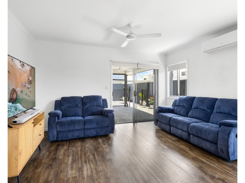 45 Roseleaf Cresent, Palmview QLD 4553