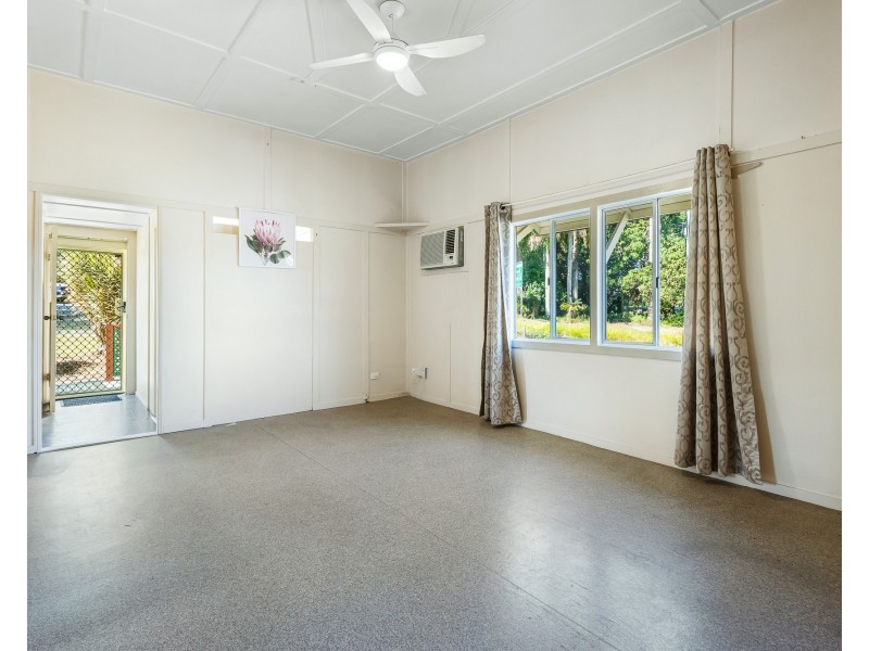 6 Stark Lane, Forest Glen QLD 4556
