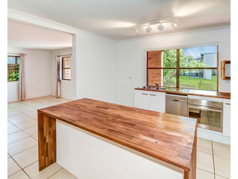 12B Oomoo Street, Buddina QLD 4575