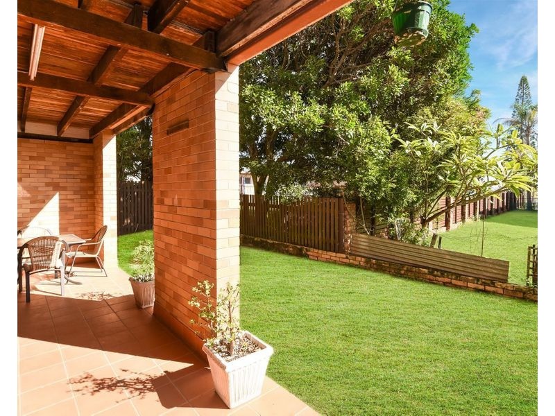 12B Oomoo Street, Buddina QLD 4575