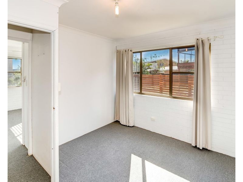 12B Oomoo Street, Buddina QLD 4575