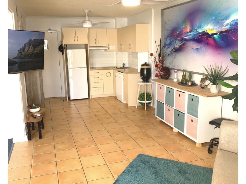 205/180 Alexandra Parade, Alexandra Headland QLD 4572